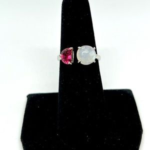 STERLING SILVER RING DECORATED WITH RAINBOW MOONSTONE & PINK RHODOLITE